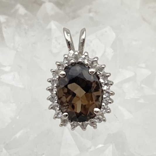 Quartz/ Cristal fumé | Collection Retro' | Pendentif en Argent serti d'une pierre gemme de forme de ovale, entouré d'Oxyde, 16 x 10 mm !