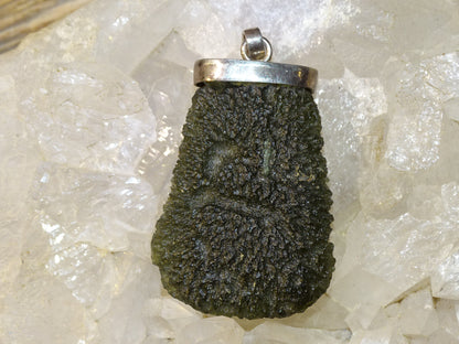 Moldavite - Pendentif de qualité supérieure en Argent, poids : 27 grammes. Ø 40x30x10 mm. Rare et magnifique !
