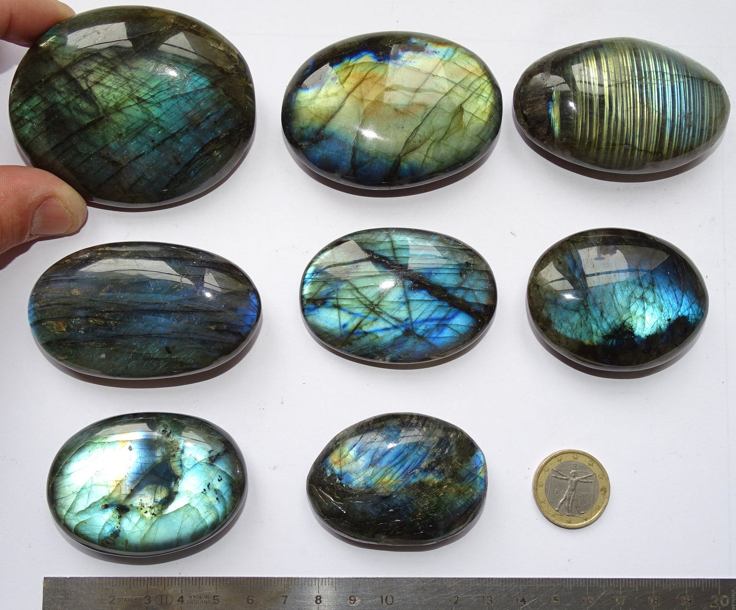 Labradorite, a selection of pebbles/flat stones, in a choice of designs, approximately 6x4x1.5 cm. A good size for massage stones. Very high quality, with incredible hologram reflections, perfect!