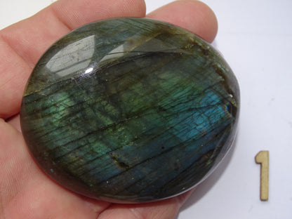 Labradorite, a selection of pebbles/flat stones, in a choice of designs, approximately 6x4x1.5 cm. A good size for massage stones. Very high quality, with incredible hologram reflections, perfect!