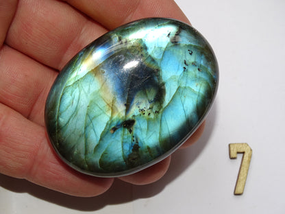 Labradorite, a selection of pebbles/flat stones, in a choice of designs, approximately 6x4x1.5 cm. A good size for massage stones. Very high quality, with incredible hologram reflections, perfect!