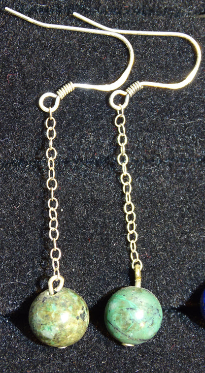Boucles d'oreilles - Collection 'Perles & chaînes', concept Gem & Zen, qualité AA à AAA, montées par "Gem & Zen". Vendu en finition Argent, laiton ton Argent ou doré + options pour des choix de montures, parfait !
