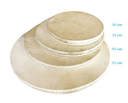 Tambour Océan, au choix de Ø 30, 35, 40 ou 50 centimètres. Tambour double peau (chèvre) pour imiter le son des vagues qui déferle sur la plage ! Parfait pour les bains de sons !