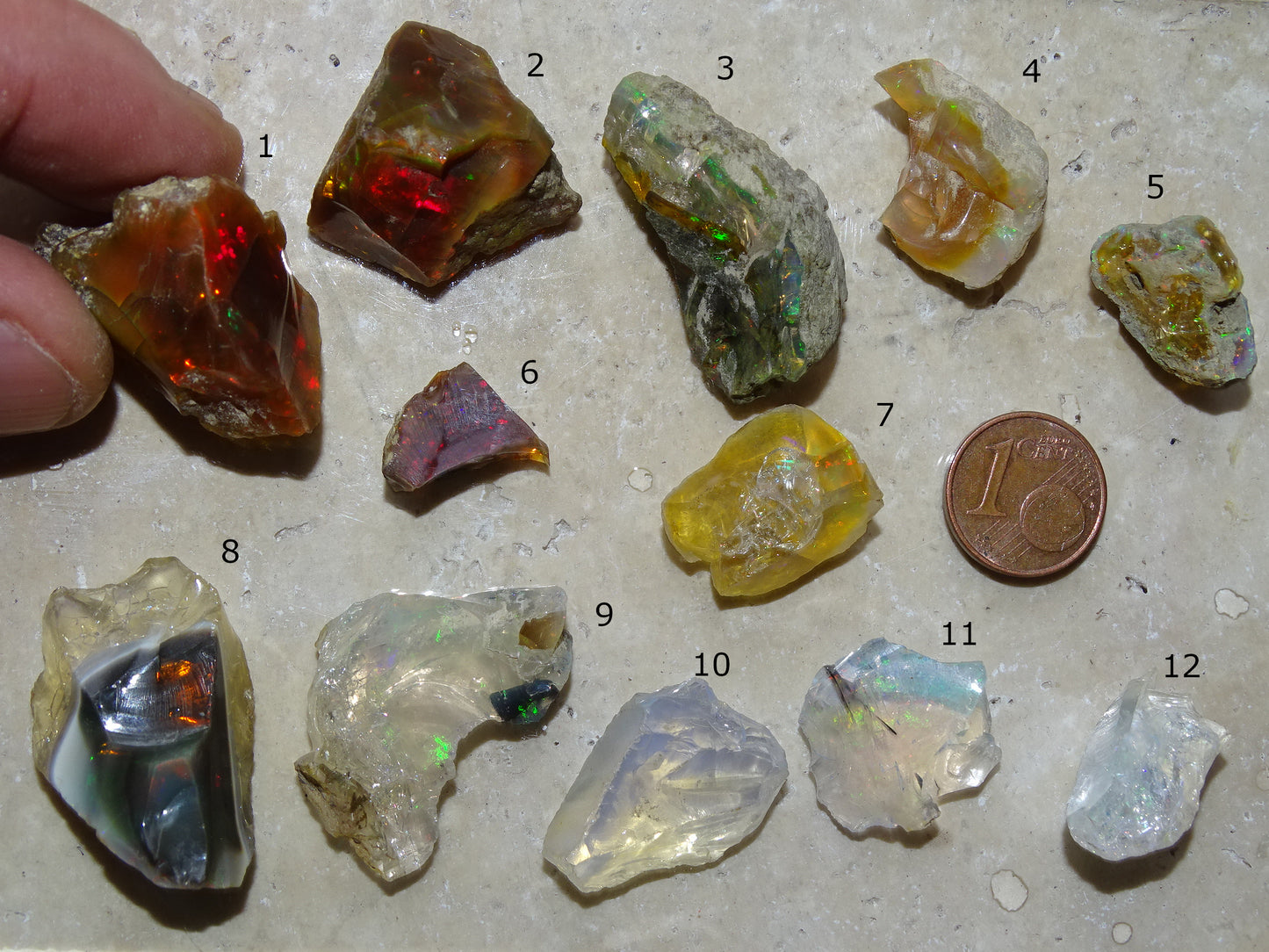 Opale Welo d’Éthiopie - Sélection de spécimens bruts de 1 à 7,5 grammes, de 10x10x0,5mm à 35x25x20. Très belle pièce, parfait en collection ,bijouterie, exposition...