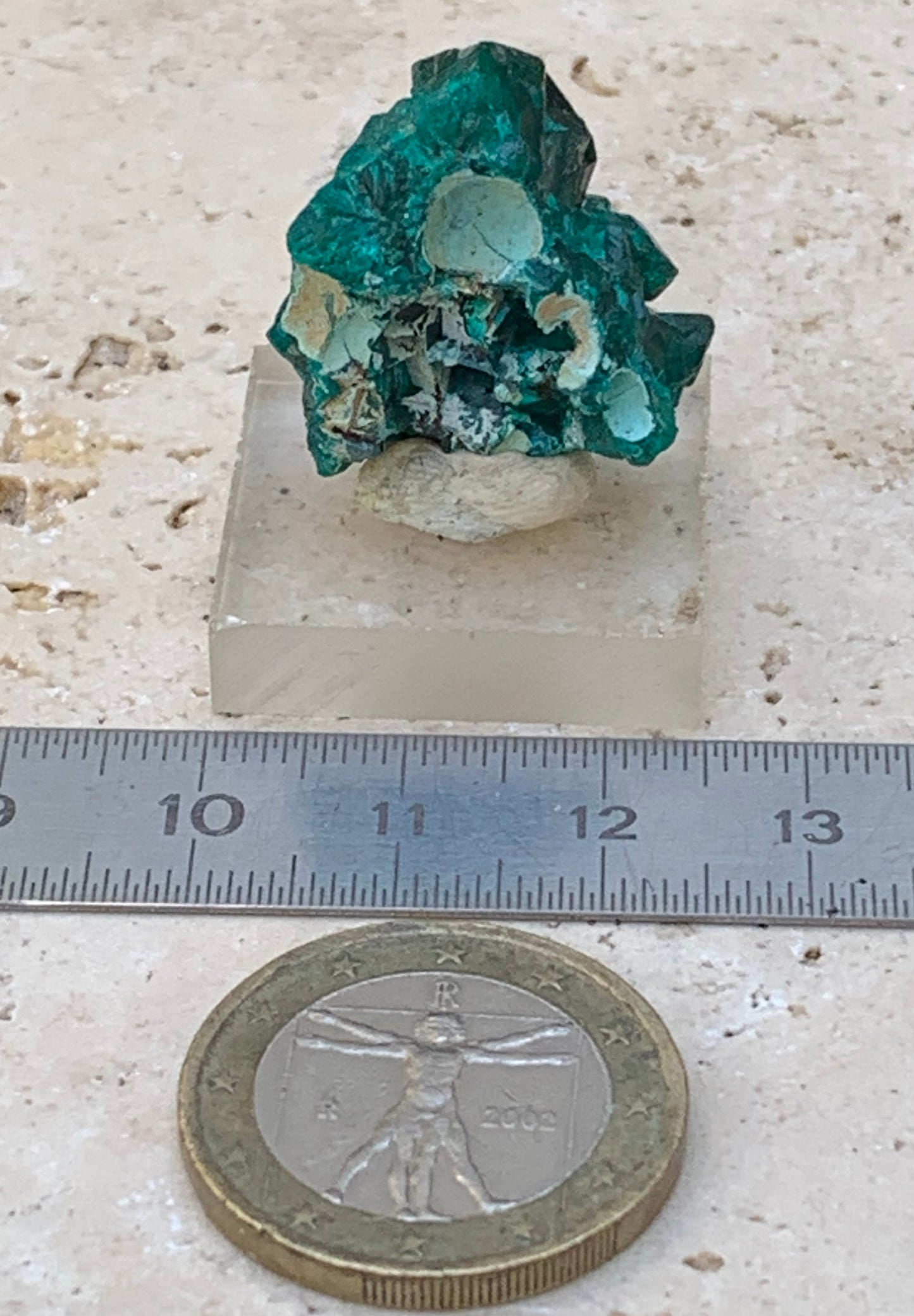Dioptase, spécimen cristalisé de 24mm x 21 x 21 - 10 grammes ! Rare et puissante en minéralogie et lithothérapie !