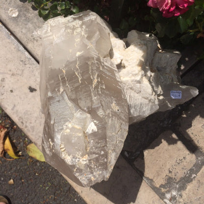 Quartz/ Cristal de roche géant de 14,3 kilogrammes venant de l'Himalaya (Pakistan). Magnifique et impressionnant spécimen !