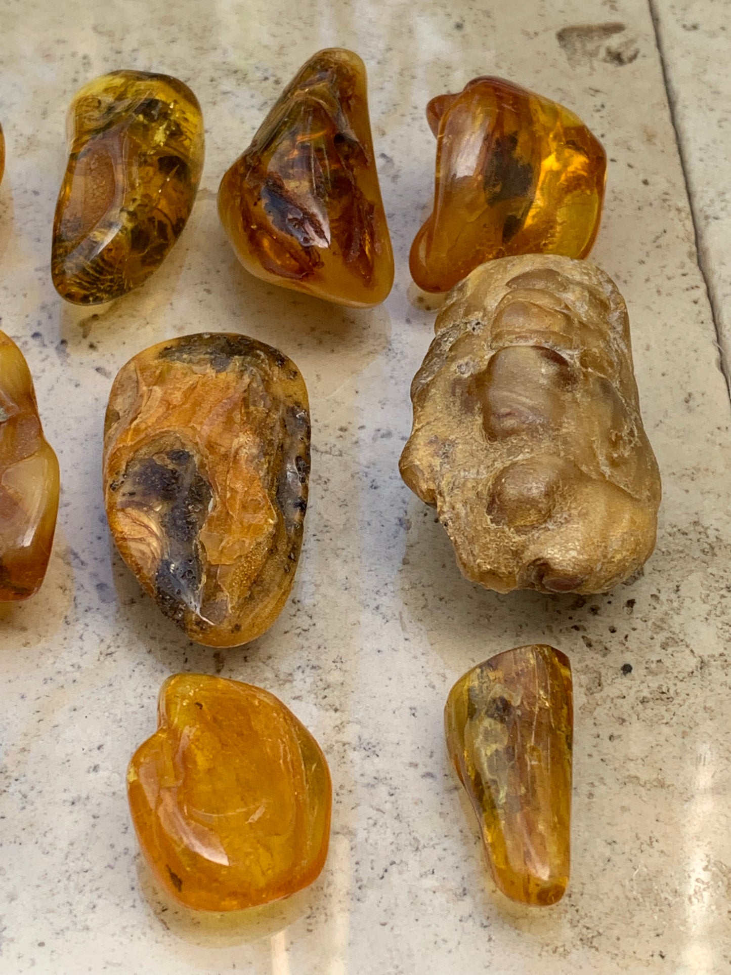 Lithuanian amber, a selection of tumbled (polished) specimens, premium quality. 40x25x15 mm on average! Perfect for jewelry, collecting, etc.