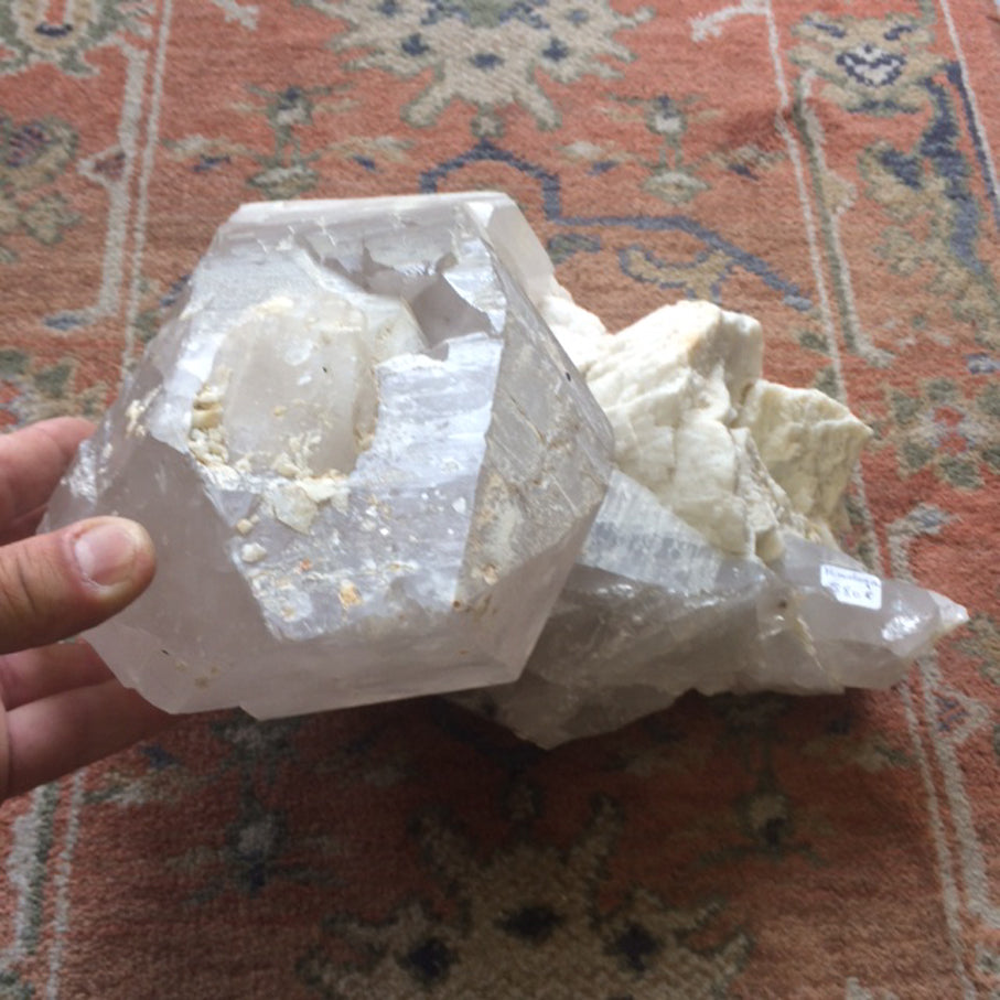 Quartz/ Cristal de roche géant de 14,3 kilogrammes venant de l'Himalaya (Pakistan). Magnifique et impressionnant spécimen !