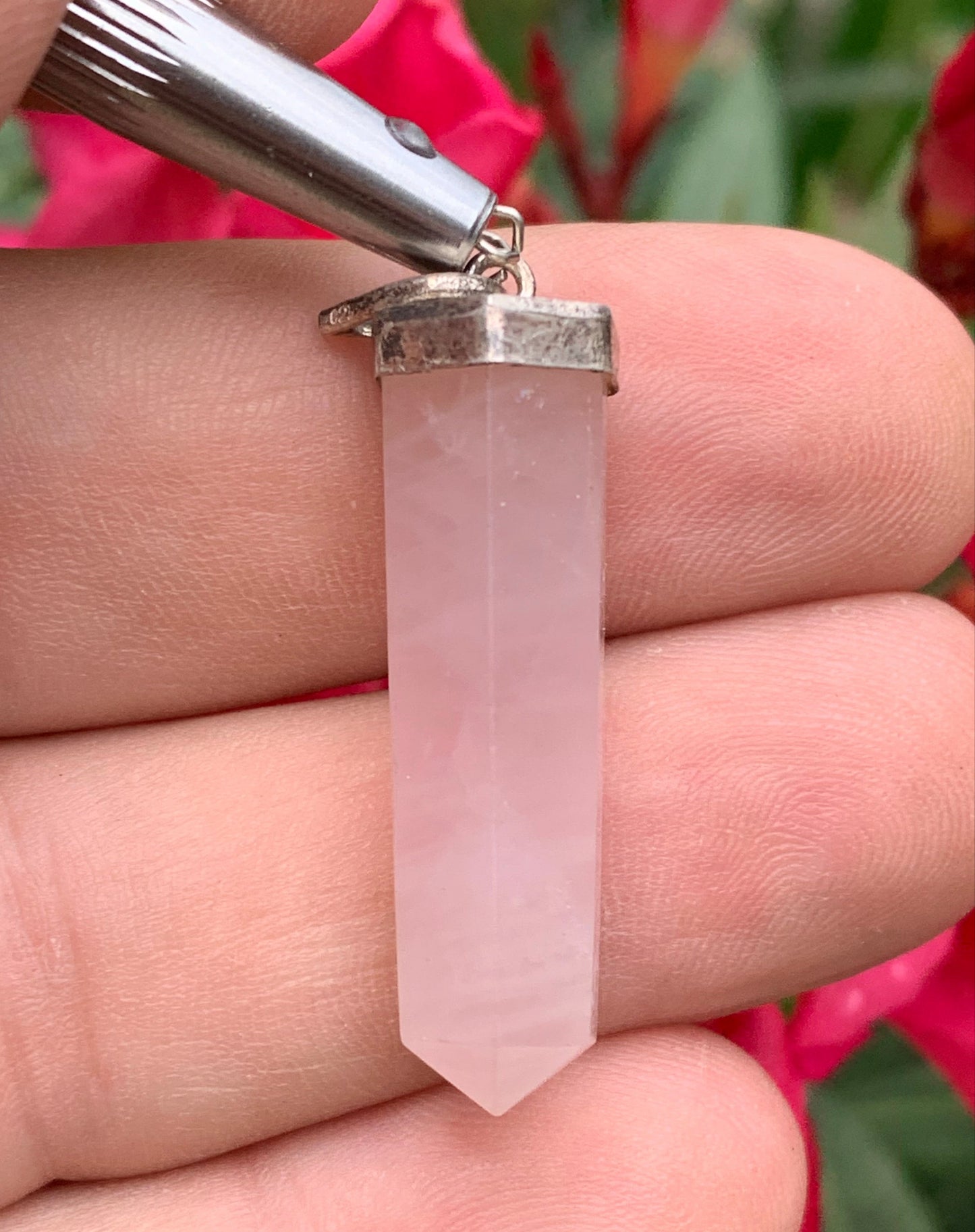 Rock crystal/Rose quartz! Silver point/laser pendant, 42mm high x 9mm diameter. Sold with an adjustable black cord!