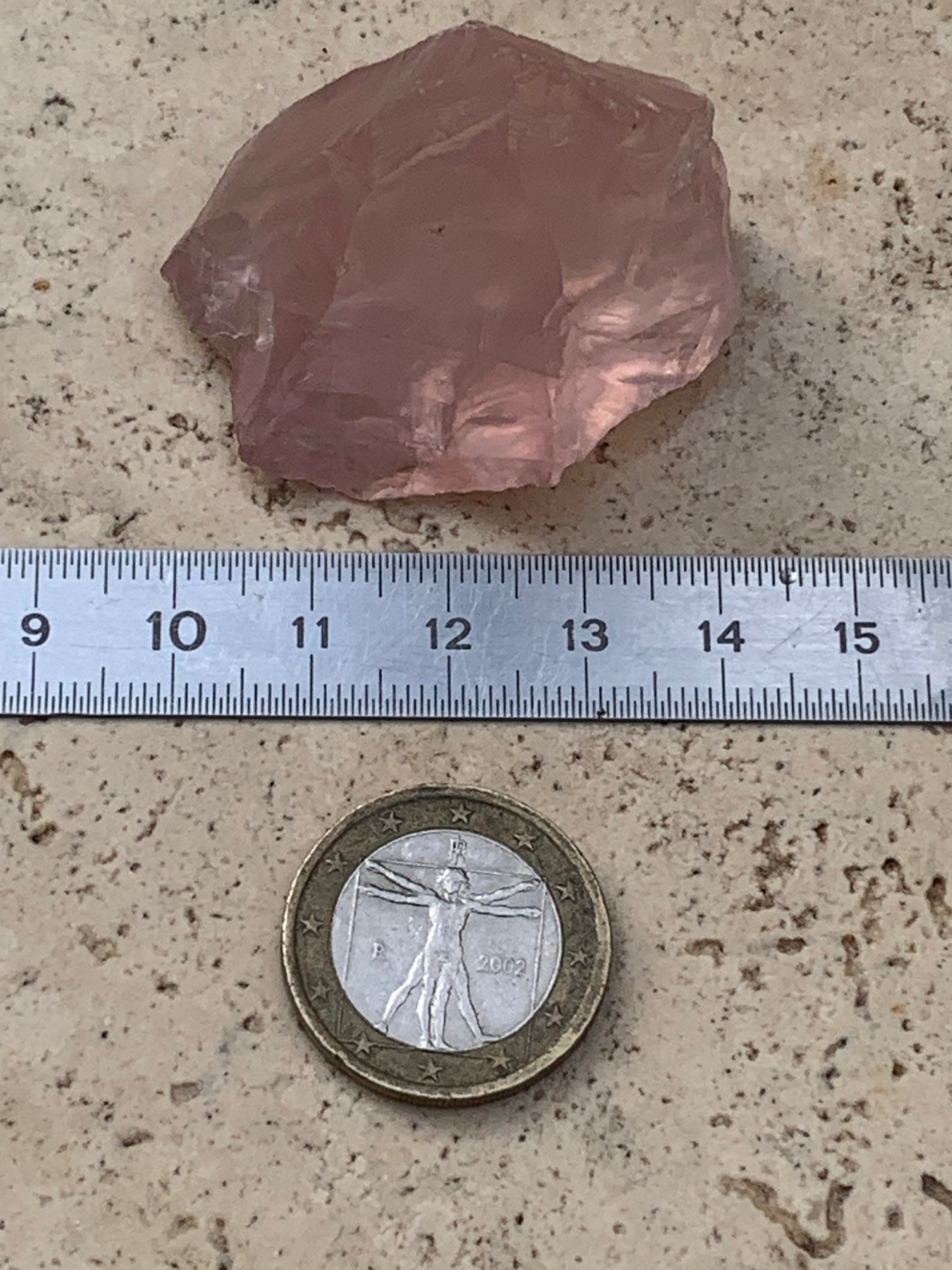 Quartz rose qualité 'gemme' (rare) de 44 x30 x27 millimètres - 35,2 grammes. Superbe qualité, parfait pour vos collections, expositions...