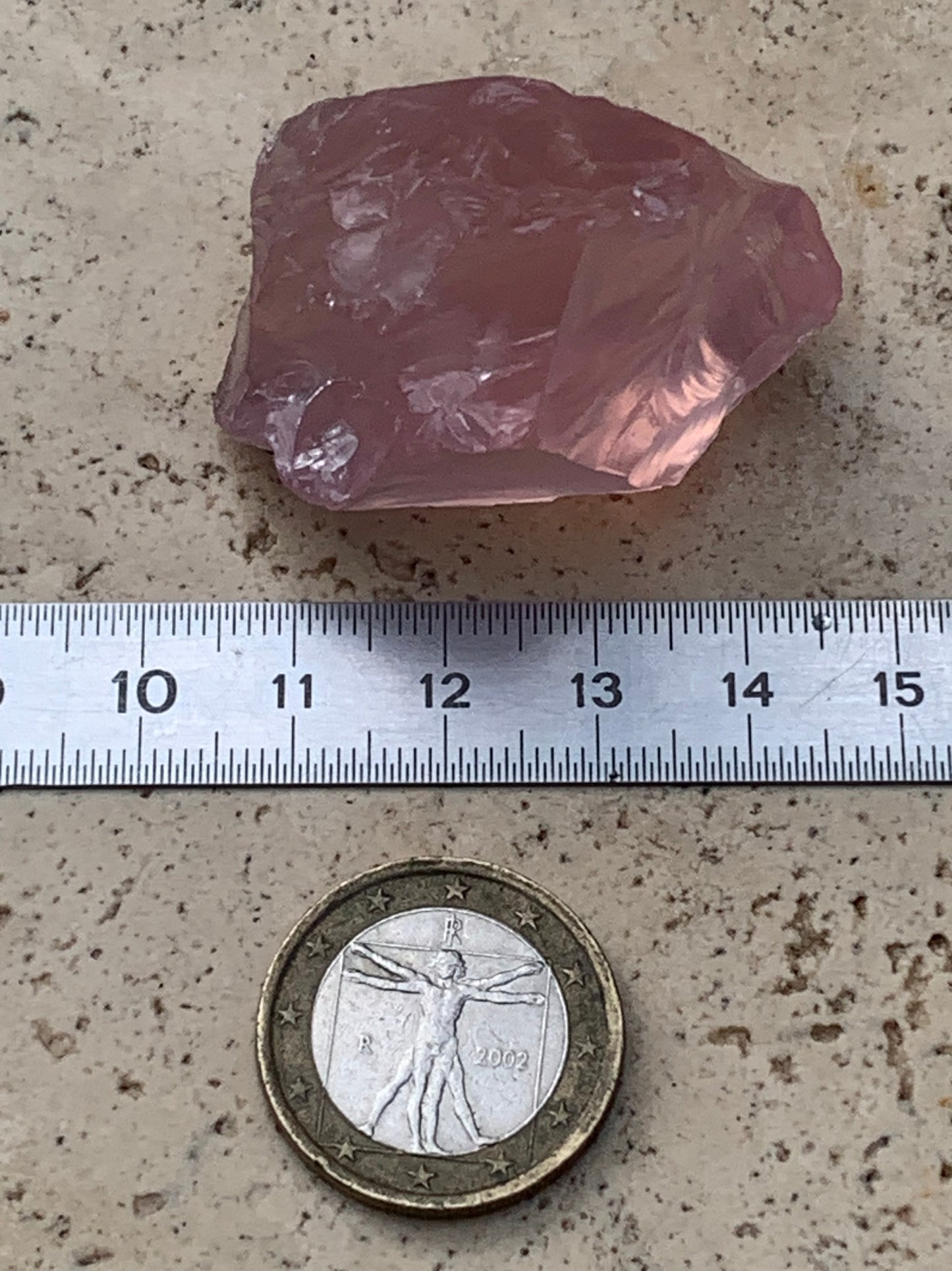Quartz rose qualité 'gemme' (rare) de 43 x30 x28 millimètres - 37,5 grammes. Superbe qualité, parfait pour vos collections, expositions...