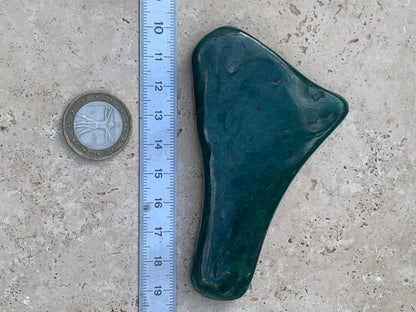 Malachite, spécimen de 95mm x 57 x 12 - 93 grammes . Parfait pour une collection, exposition, décoration !