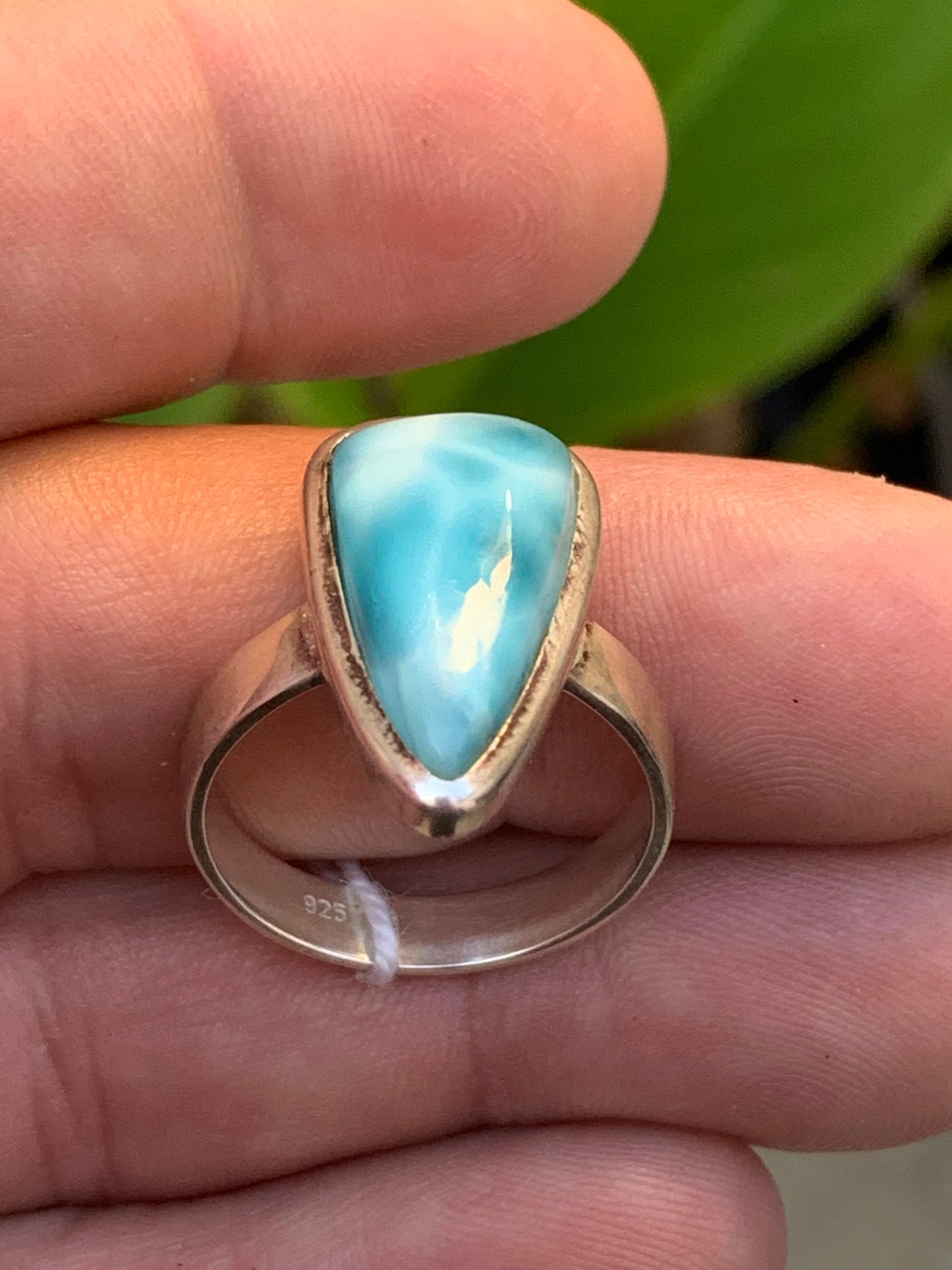 Bague en Larimar, montée Argent 0.925. Superbe pierre au bleu qui rappelle l'océan ! Très belle réalisation ! Taille 61 Fr.