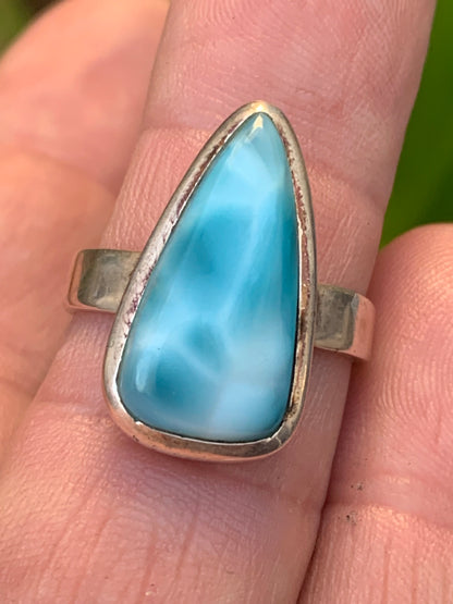 Bague en Larimar, montée Argent 0.925. Superbe pierre au bleu qui rappelle l'océan ! Très belle réalisation ! Taille 61 Fr.