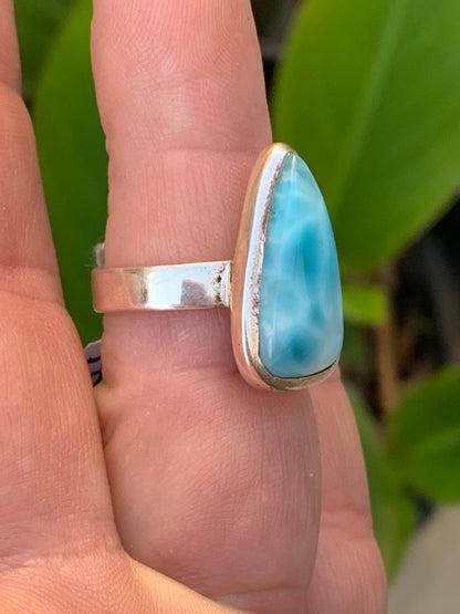 Bague en Larimar, montée Argent 0.925. Superbe pierre au bleu qui rappelle l'océan ! Très belle réalisation ! Taille 61 Fr.