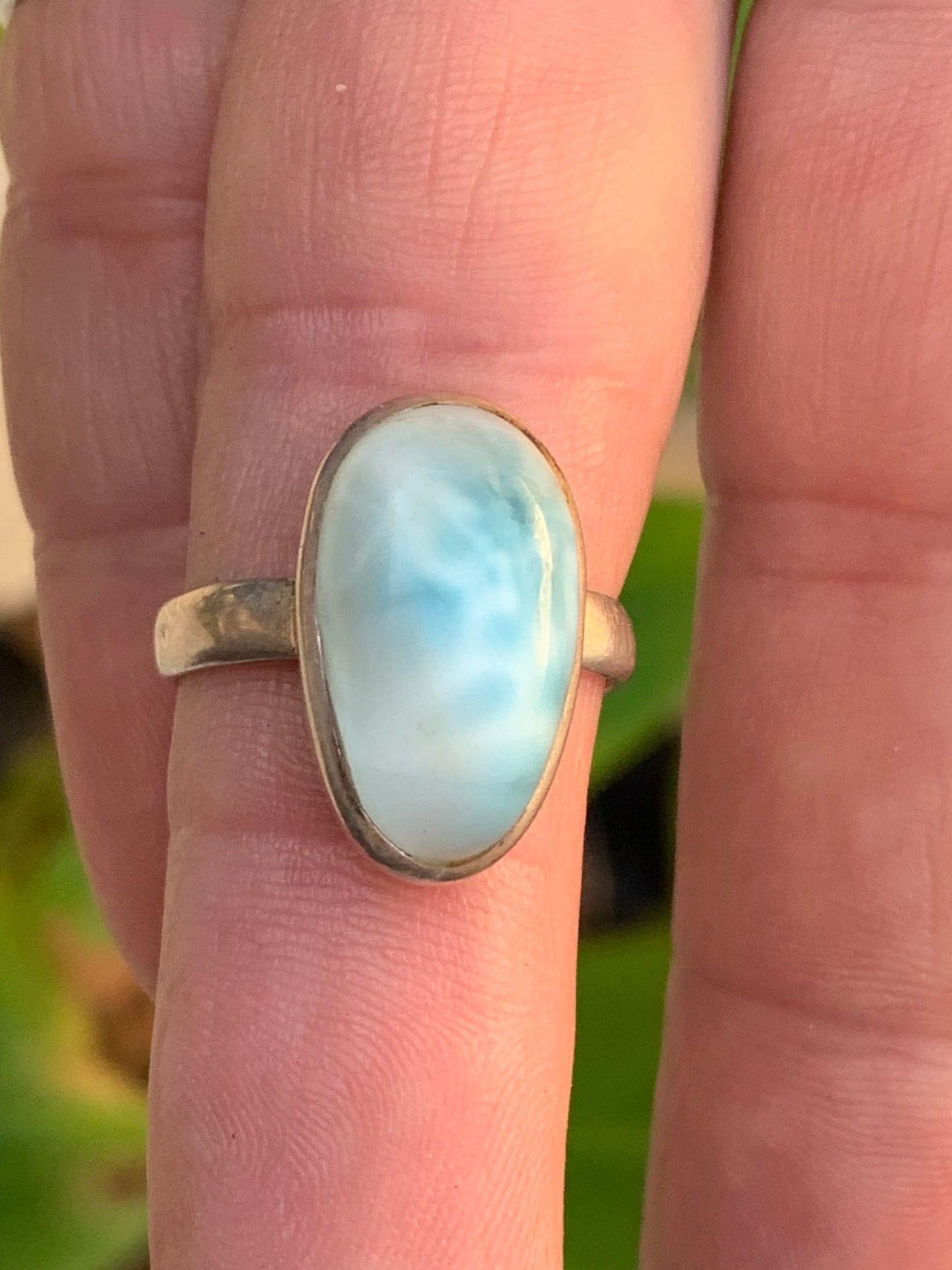 Bague en Larimar, montée Argent 0.925. Superbe pierre au bleu qui rappelle l'océan ! Très belle réalisation ! Taille 57 Fr