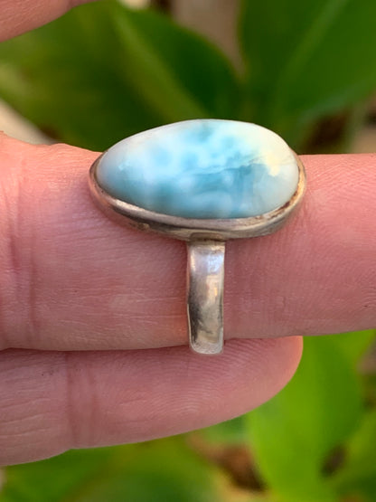 Bague en Larimar, montée Argent 0.925. Superbe pierre au bleu qui rappelle l'océan ! Très belle réalisation ! Taille 57 Fr