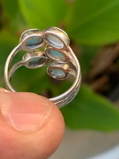 Bague en Larimar, montée Argent 0.925. Superbe pierre au bleu qui rappelle l'océan ! Très belle réalisation ! Taille 55 !