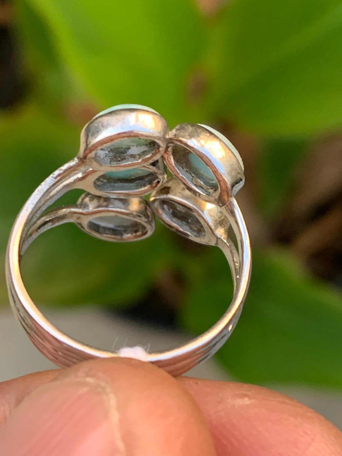 Bague en Larimar, montée Argent 0.925. Superbe pierre au bleu qui rappelle l'océan ! Très belle réalisation ! Taille 55 !