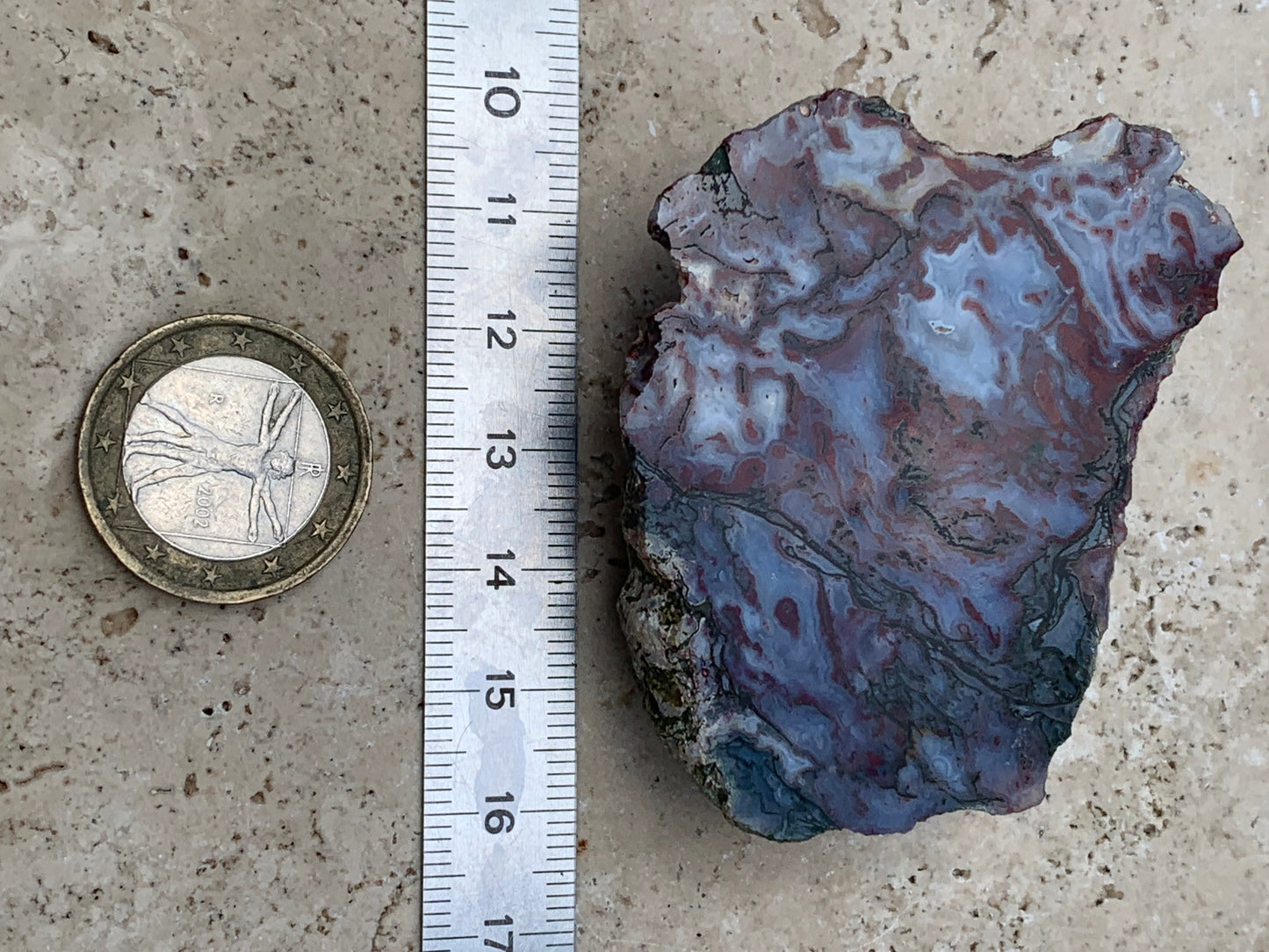 Agate mousse, magnifique spécimen de 64 x 47 x 22 mm - 61 grammes environ. Des dessins et couleurs rares et uniques !