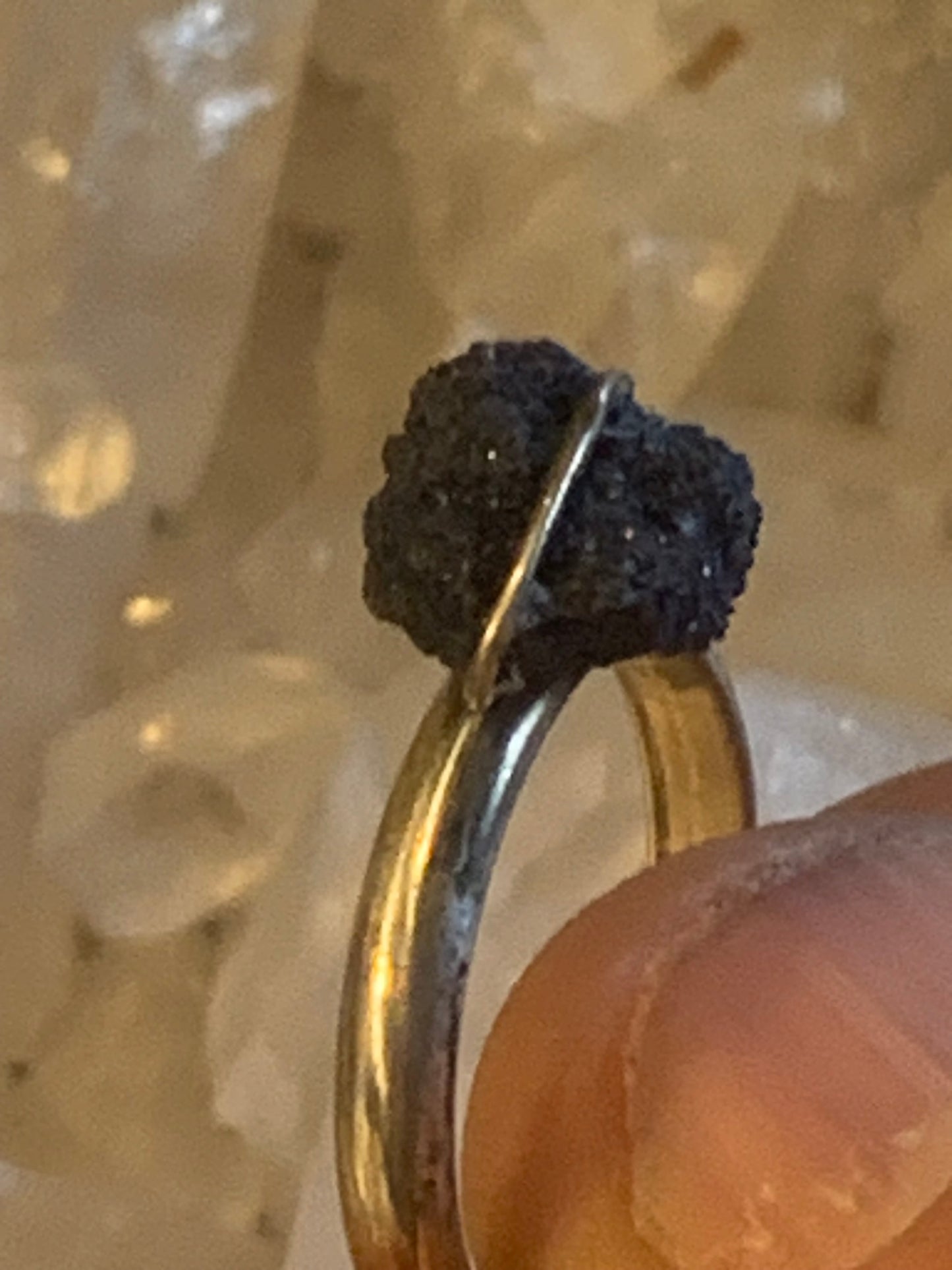 Bague en Azurite, en Argent 0.925. Superbe pierre brute à l'origine du lapis lazuli ! Réglable de la taille 53 à 60 Fr.