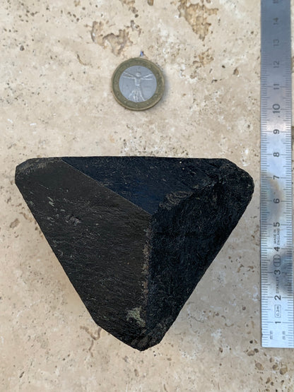 Black tourmaline, natural 3-sided specimen measuring 80 x 65 x 70 mm - 555 grams. A very beautiful and unique piece! 
