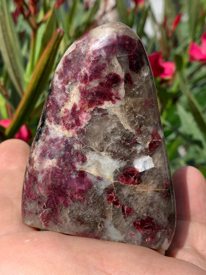 Rubellite Tourmaline, large round pebble measuring 76 x 57 x 28 mm - 164.5 grams. A very beautiful and unique piece! 