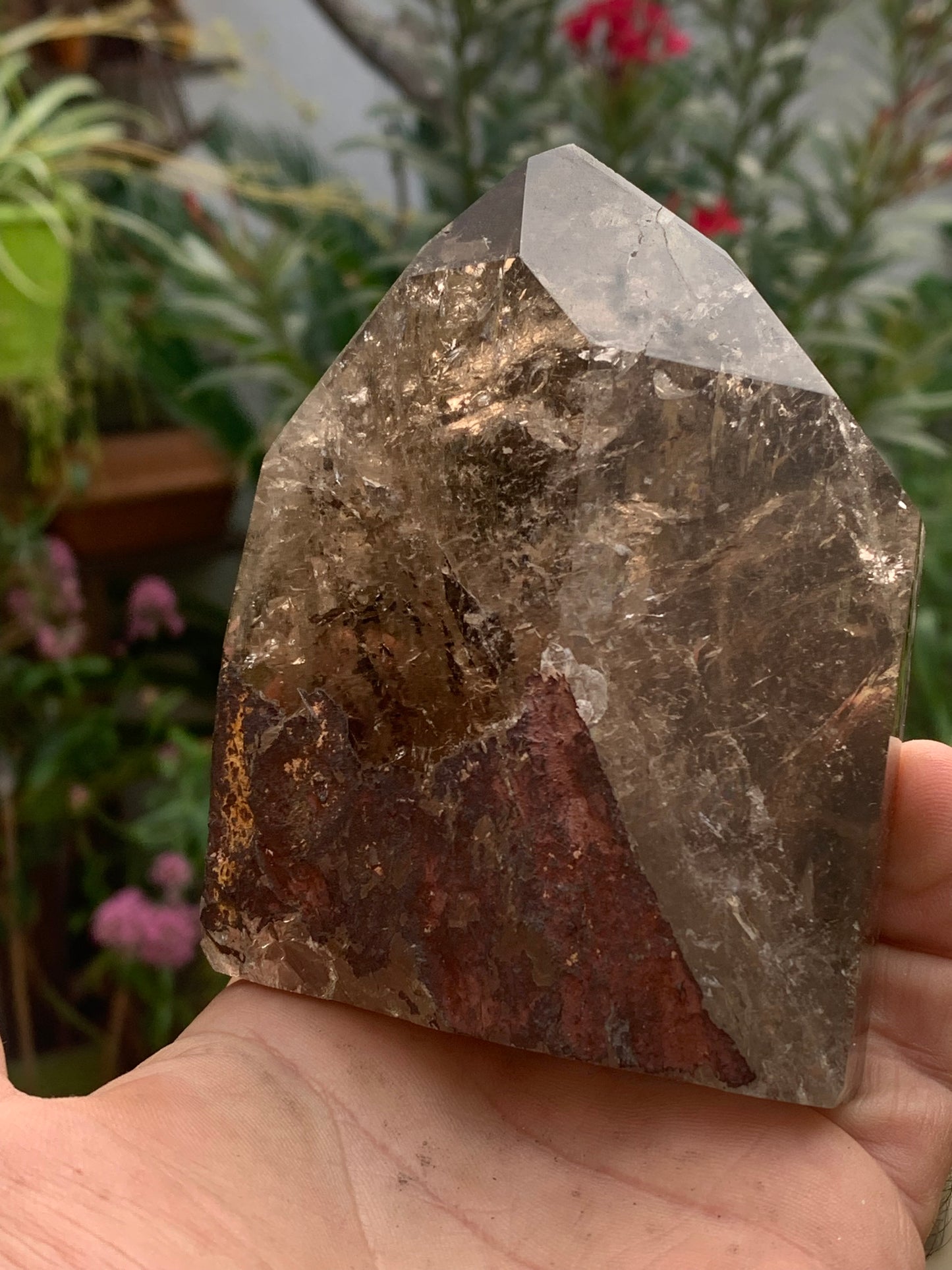 Cristal de roche fumé/ Quartz fumé, pointe laser de 105 x 82 x 49 mm - 553 grammes. Magnifique pièce pour exposition, lithothérapie, collection !