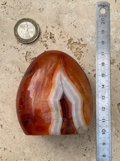 Cornaline, forme libre de 69 x 63 x 35 millimètres - 228,2 grammes. Superbe qualité, parfait pour vos collections, expositions...