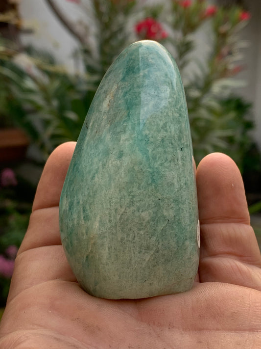 Amazonite, forme libre de 79 mm x 47 x 46 - 163,5 grammes. Belle qualité, magnifique pièce !