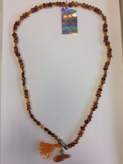 Création Gem & Zen, Mala de 108 perles en perle d'Ambre de 70 centimètres de longueur environ. Qualité AA à AAA, superbe pièce avec pochette de rangement offerte !