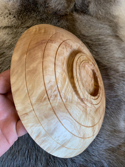 Assiette en bois avec ou sans gravure de Runes, 220 à 240 mm de diamètre x 40 de haut x 8 - 250 grammes. Fait main en France (19), très belle qualité, magnifique pièce !