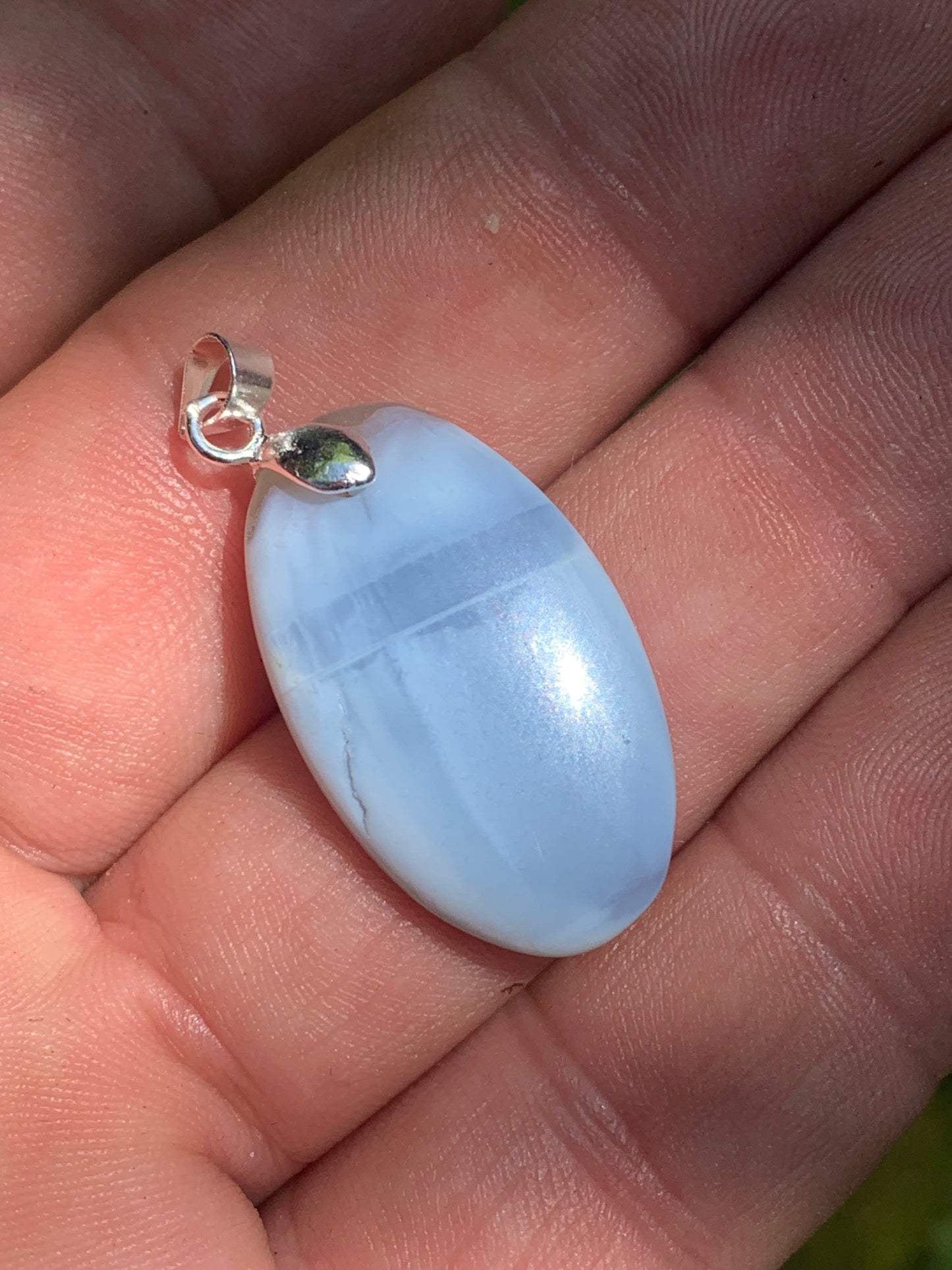 Opale Owyhee, pendentif en Argent, de 40mm de hauteur x 16 x 5. Vendu avec cordon réglable de couleur noire !