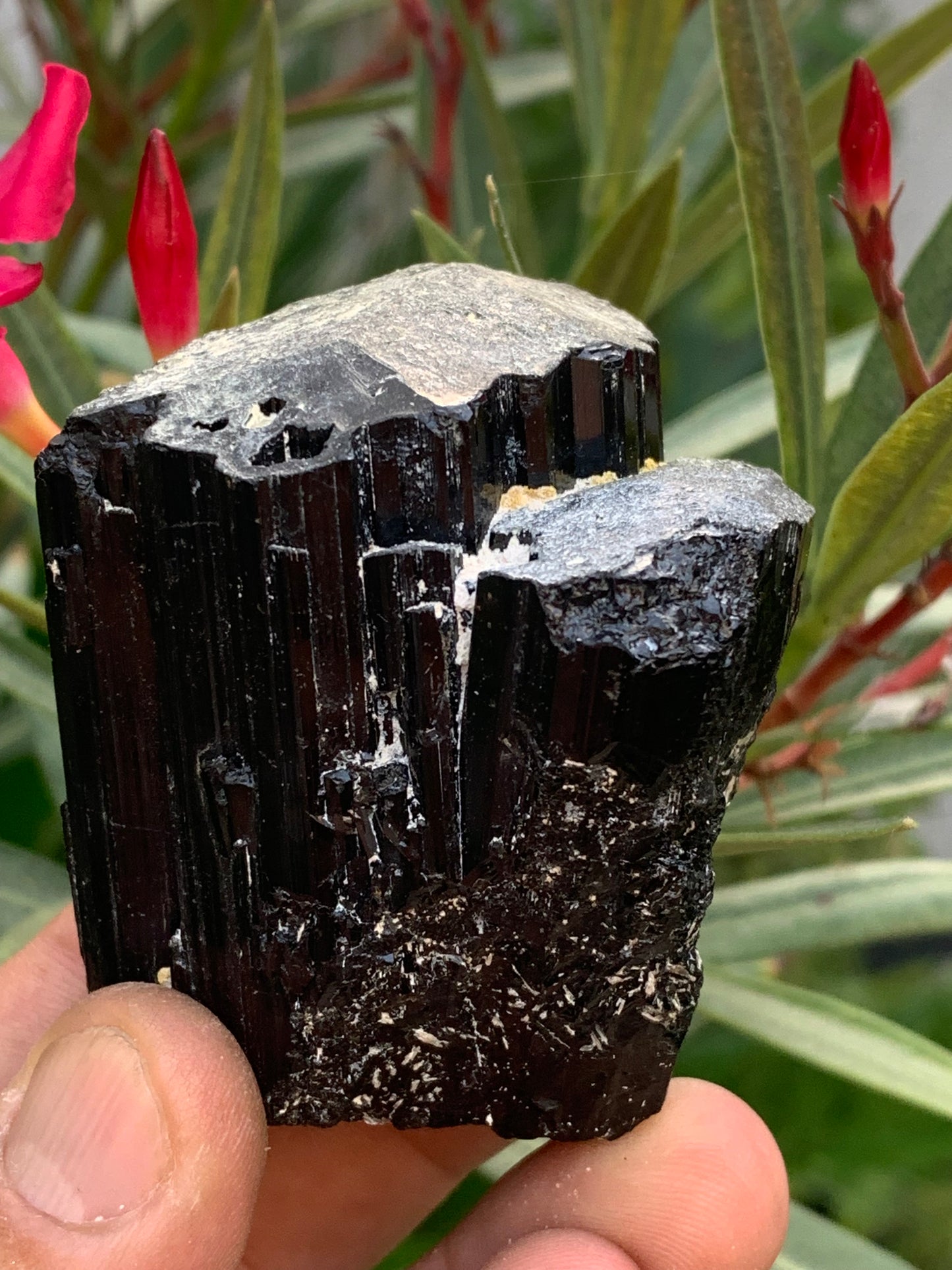 Black tourmaline, natural specimen measuring 65 x 52 x 50 mm - 246.2 grams. A very beautiful tourmaline block! 