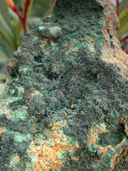 Brochantite, spécimen naturel brut de 160 x 90 x 90 mm - 872 grammes !