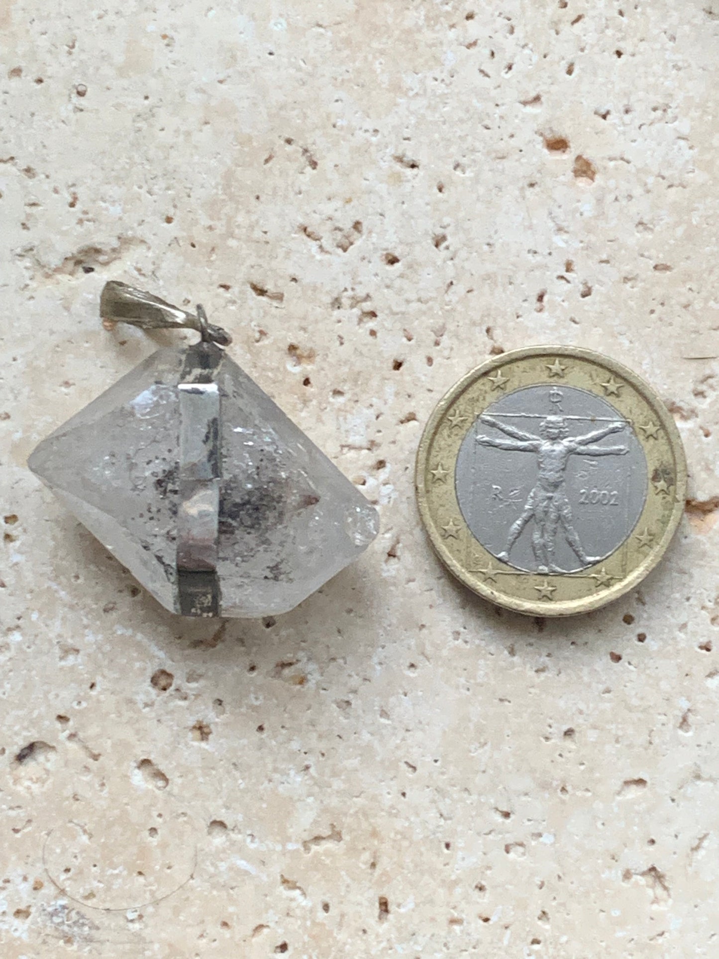 Cristal de roche Herkimer bi-déterminé, pendentif de 32mm x22 x12. Fait sur Argent 925. Vendu avec cordon réglable de couleur noire !