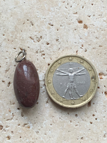 Shiva lingham, pendentif de 28mm x11 de diamètre. Fait sur métal (laiton) finition argenté. Vendu avec cordon réglable de couleur noire !