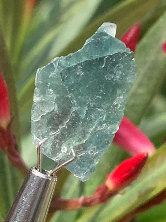 Tourmaline/ Indicolite, de 23mm x 15 x 6 environ - 3 grammes. Parfait en bijouterie, collection ,exposition...