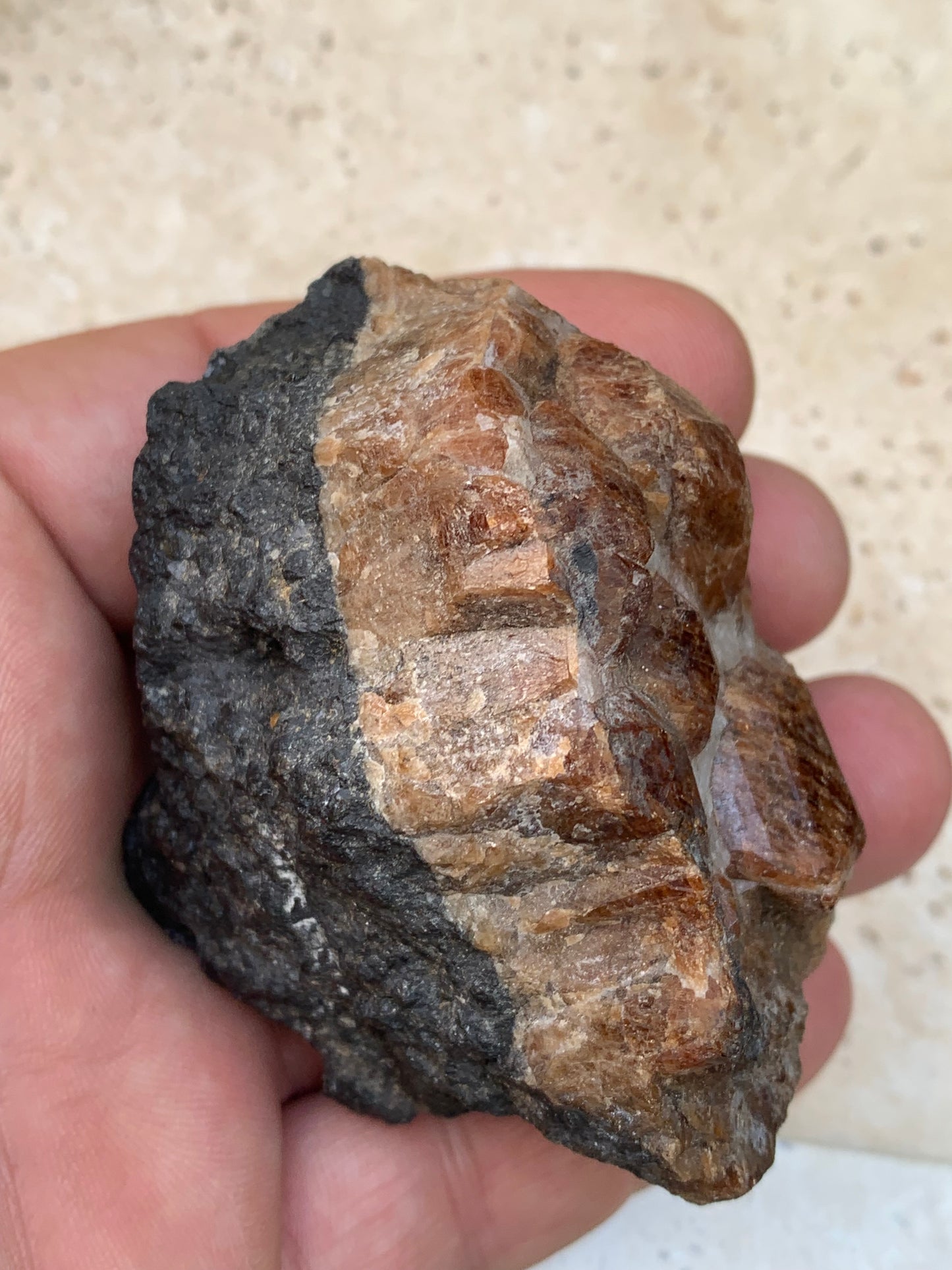 Andalousite/ Chiastolite, 5 pièces au choix dont 4 sciés avec une croix naturelle ! Protection, ancrage, transmutation, harmonie et plus encore !