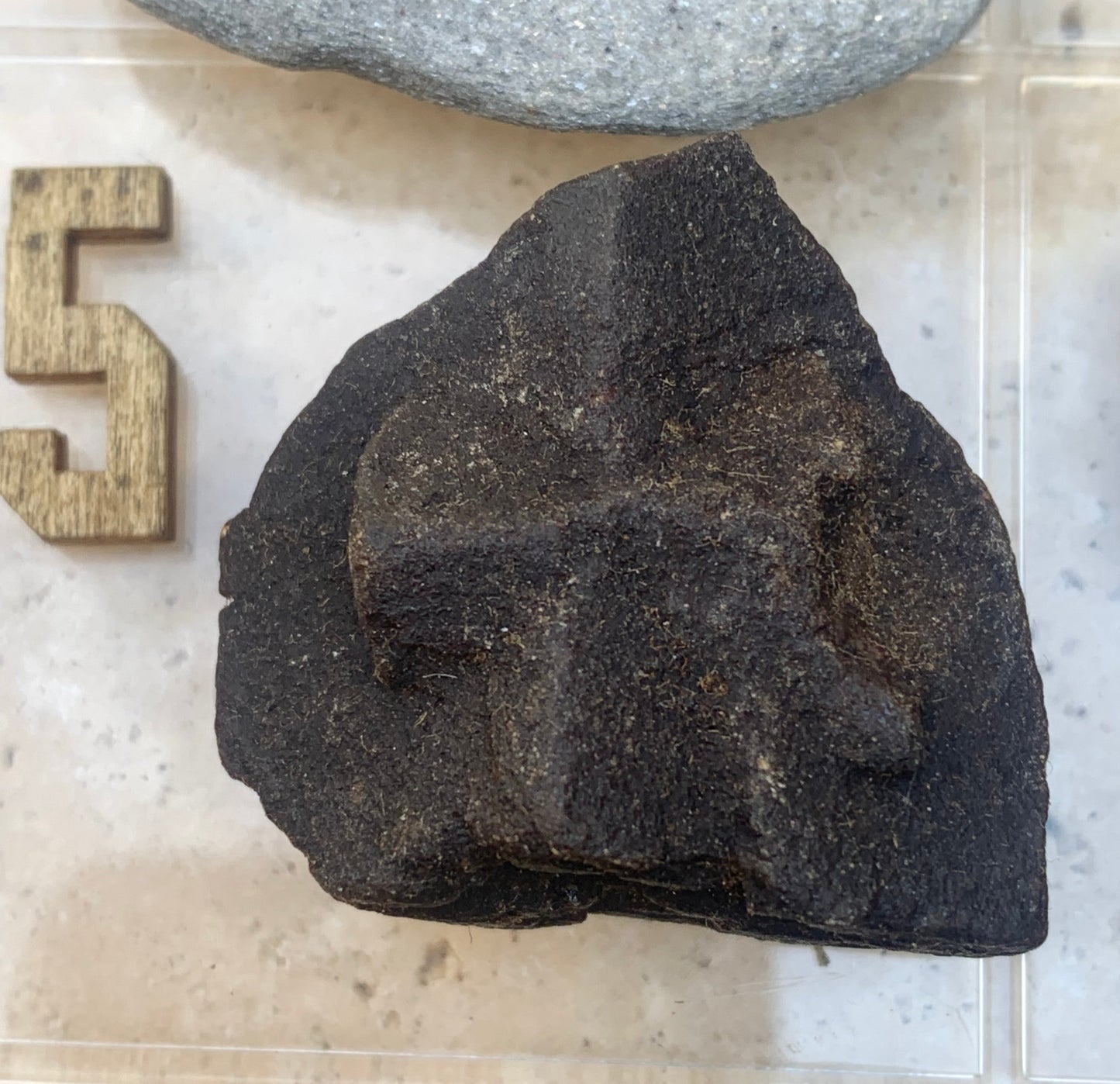 Staurolite/staurolite, pieces of your choice, magnificent specimens with a natural cross. Originating from Russia or France!