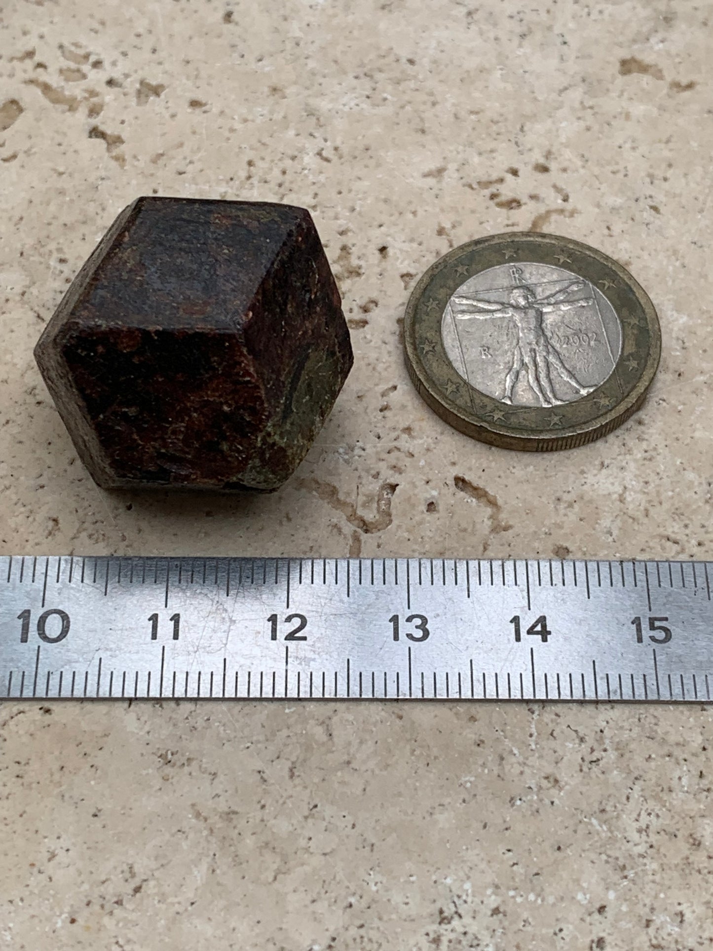 Grenat pyrope, spécimen brut naurel de 30x24x24 mm - 31 gr., très belle pièce, parfait !