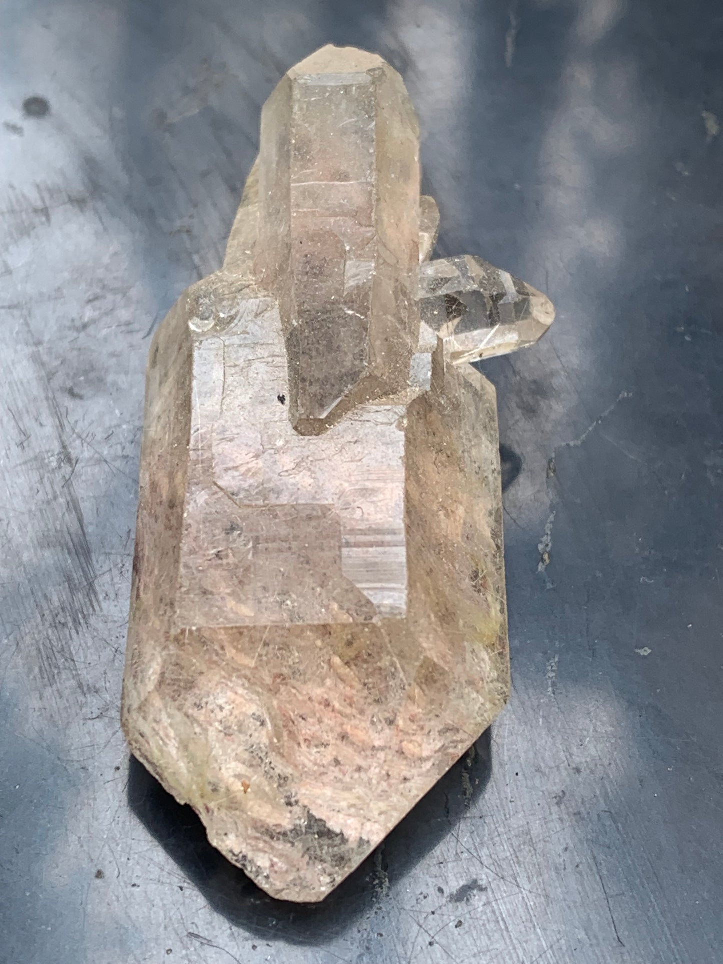 Cristal de roche fumé/ Quartz fumé, pointe naturelle de 55x25x17mm - 22 gr., très belle qualité, très belle pureté !