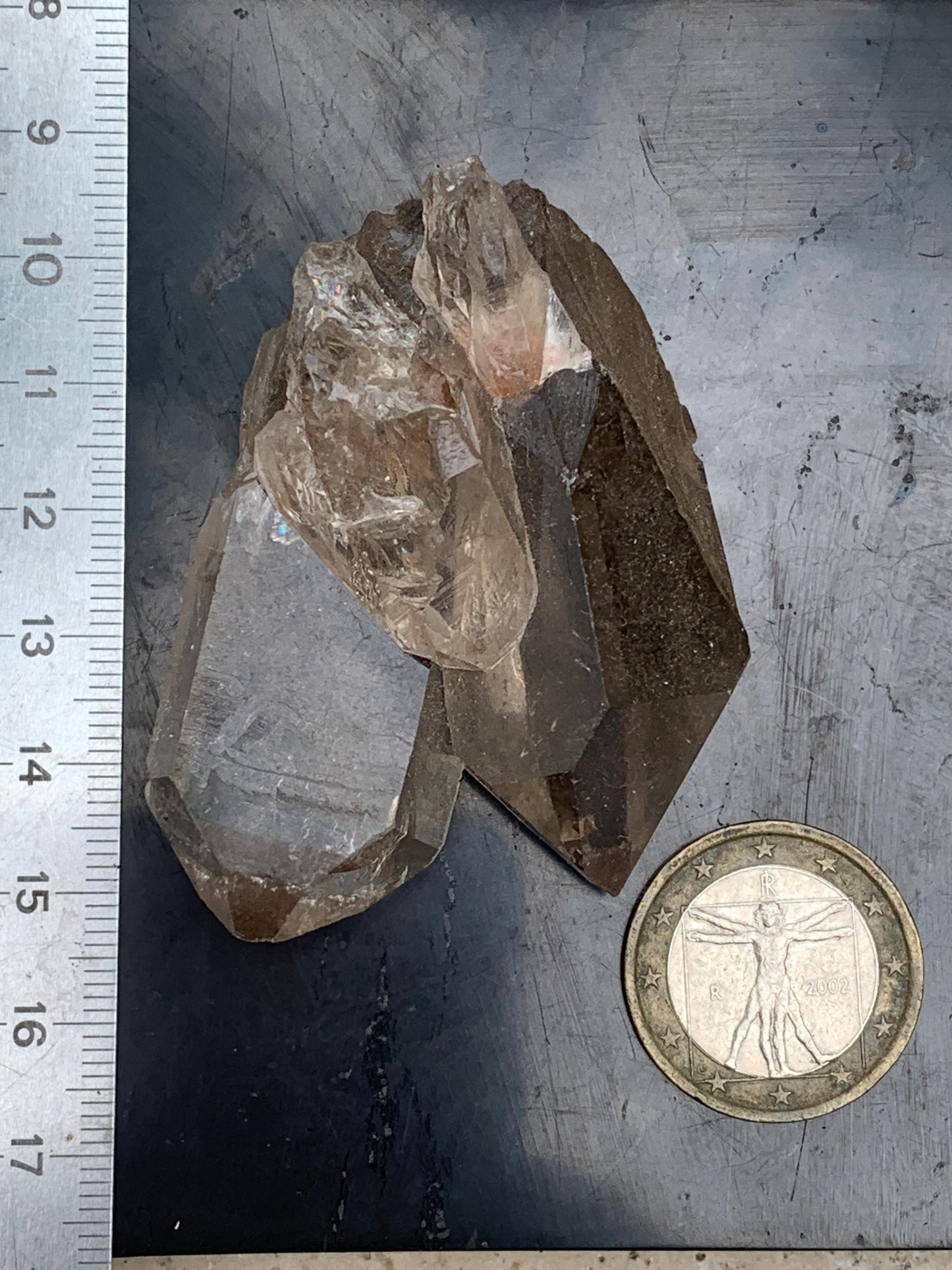 Cristal de roche fumé/ Quartz fumé, pointe naturelle de 60x45x25 mm - 59,2 gr., très belle qualité, très belle pureté !