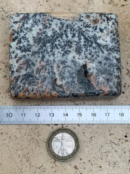 Jaspe/ Agate dendritique - forme libre de 214,7 grammes - 77x60x20mm. Très beau morceau en forme de savon !