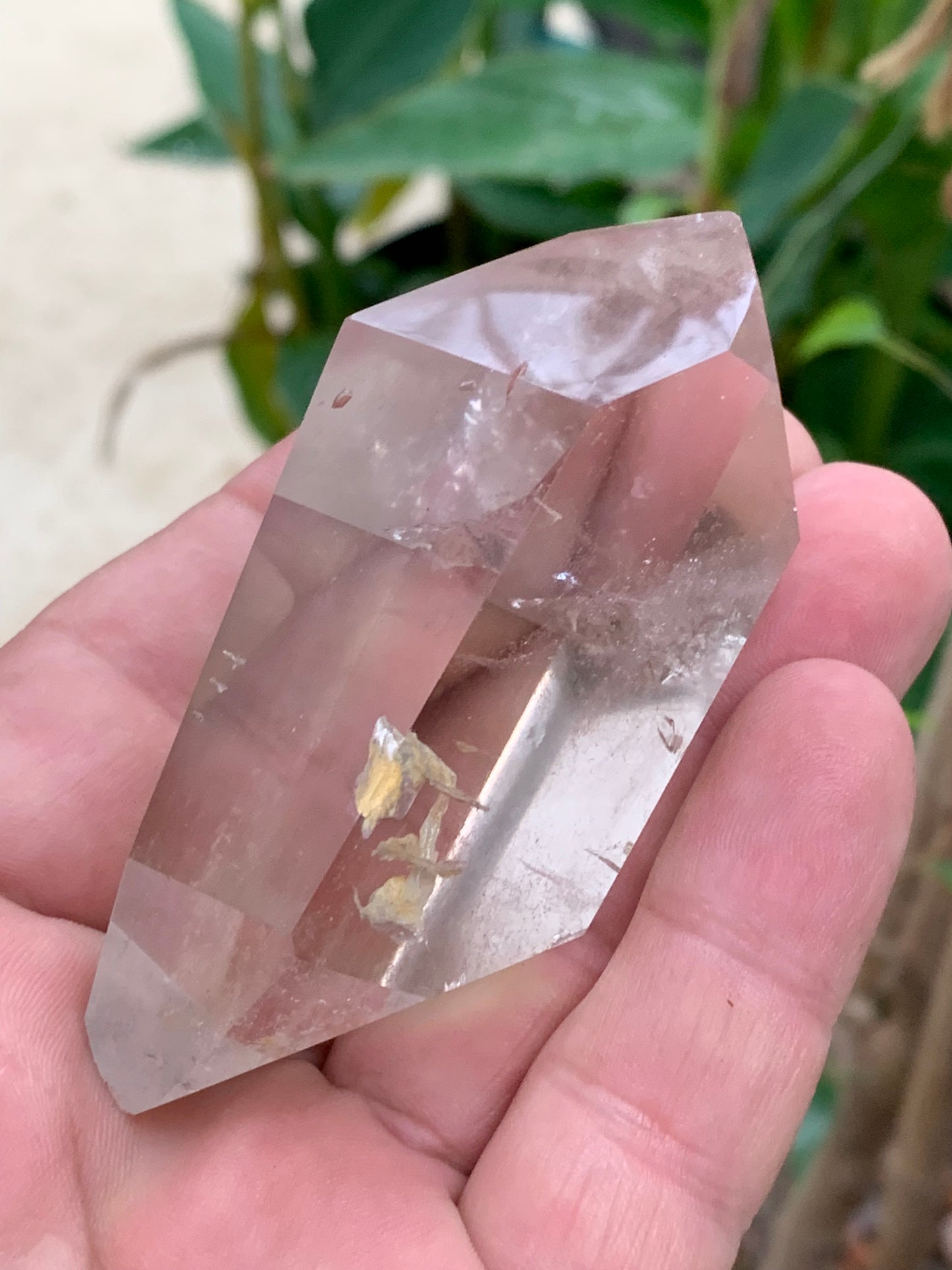Cristal de roche fumé/ Quartz fumé, pointe bi-déterminée naturelle de 83x43x33 mm - 148,8 gr., très belle qualité, très belle pureté !