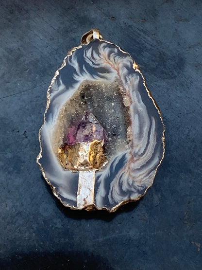 Amethyst and Agate, 'mini-geode' pendant called 'géodinhos', 42mm high x 24 wide x 12 thick. Sold with adjustable black cord!