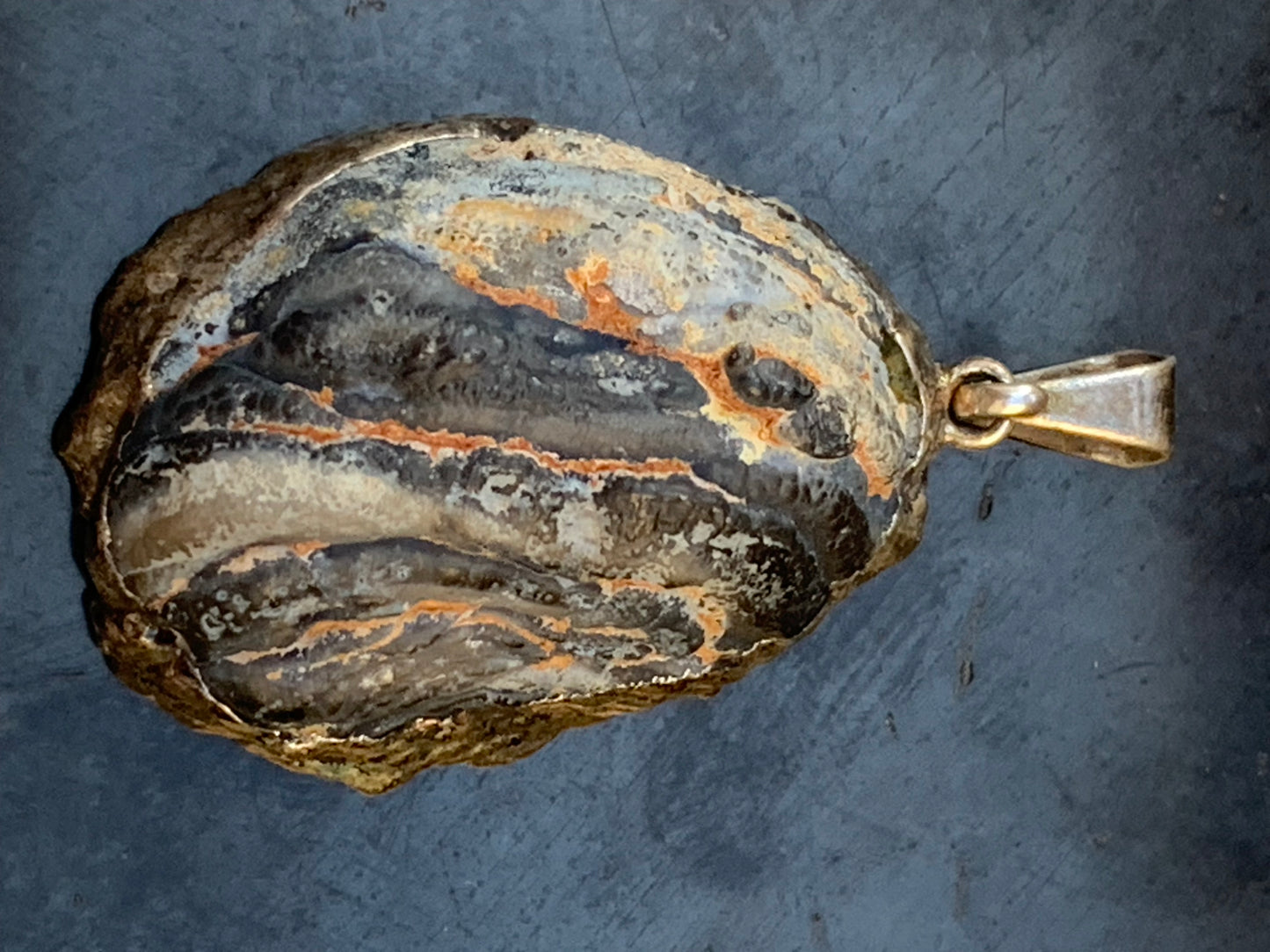 Amethyst and Agate, 'mini-geode' pendant called 'géodinhos', 42mm high x 24 wide x 12 thick. Sold with adjustable black cord!