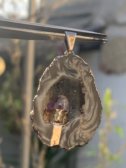 Amethyst and Agate, 'mini-geode' pendant called 'géodinhos', 42mm high x 24 wide x 12 thick. Sold with adjustable black cord!