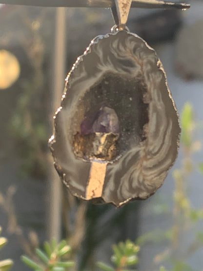 Amethyst and Agate, 'mini-geode' pendant called 'géodinhos', 42mm high x 24 wide x 12 thick. Sold with adjustable black cord!