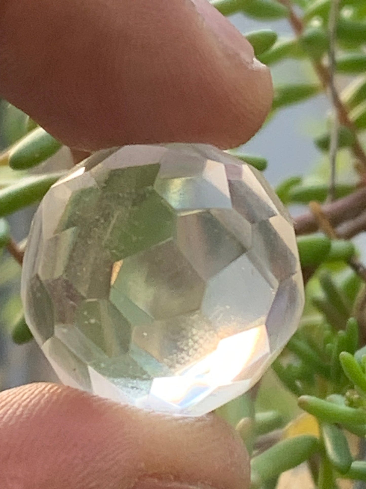 Cristal Vogel en cristal de roche de 48 facettes ! Ø 20 mm de diamètre !